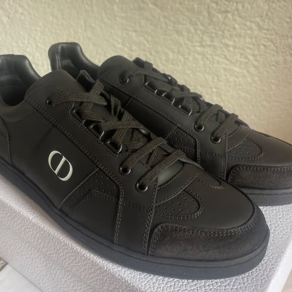 Dior star sneakers in black leather - Picture 1 of 4